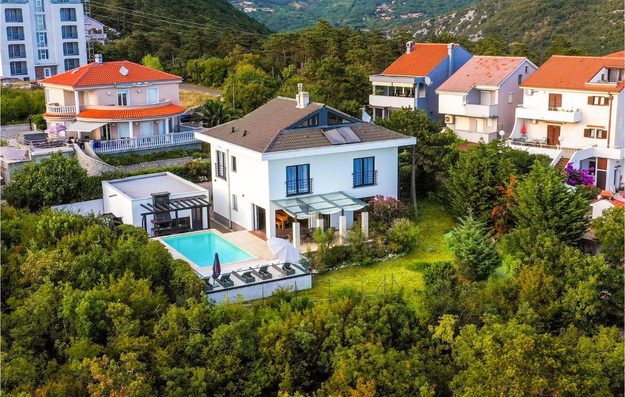 Nice Home In Crikvenica With Sauna Exterior photo