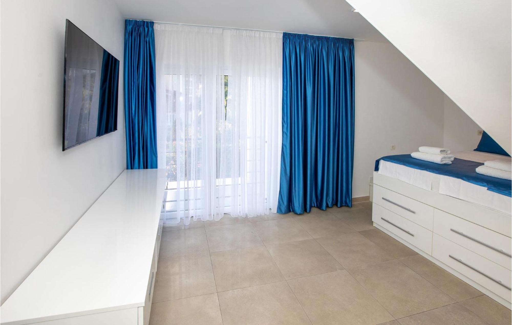 Nice Home In Crikvenica With Sauna Exterior photo