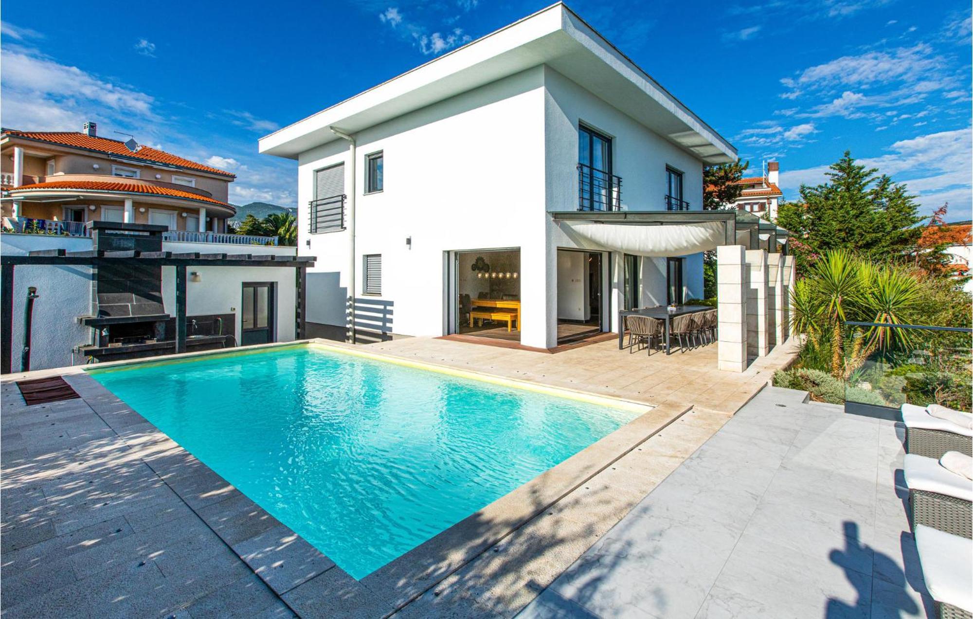 Nice Home In Crikvenica With Sauna Exterior photo